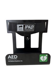 AED Gerätehalterung Schwarze Halterung für ein AED-Gerät, beschriftet mit 'PULL', 'IPAD' und 'AED' von CU Medical Systems.
